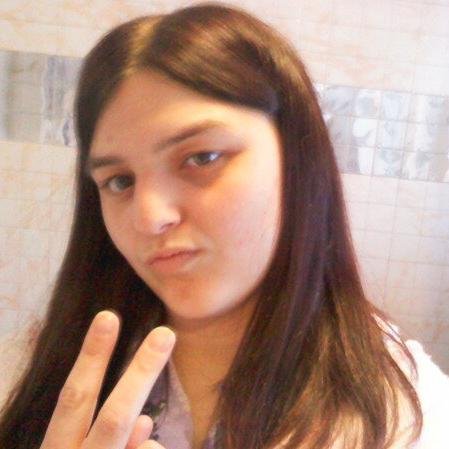 xlou2k15x's profile picture. Im a sister, a daughter, a niece, a friend and a cousin and if theres anything just ask xox