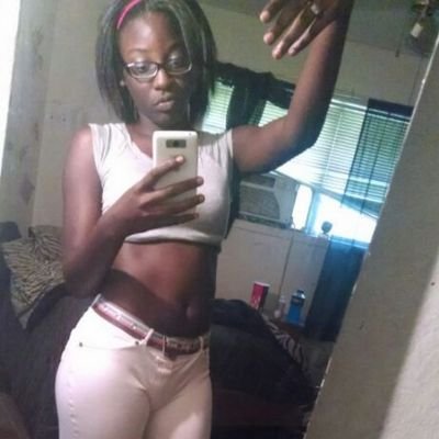 ` coll£ge girl , baby (; follow meee, instagram follow me jelisa_drew kik prettyface_jelisa ¤¤¤°  !