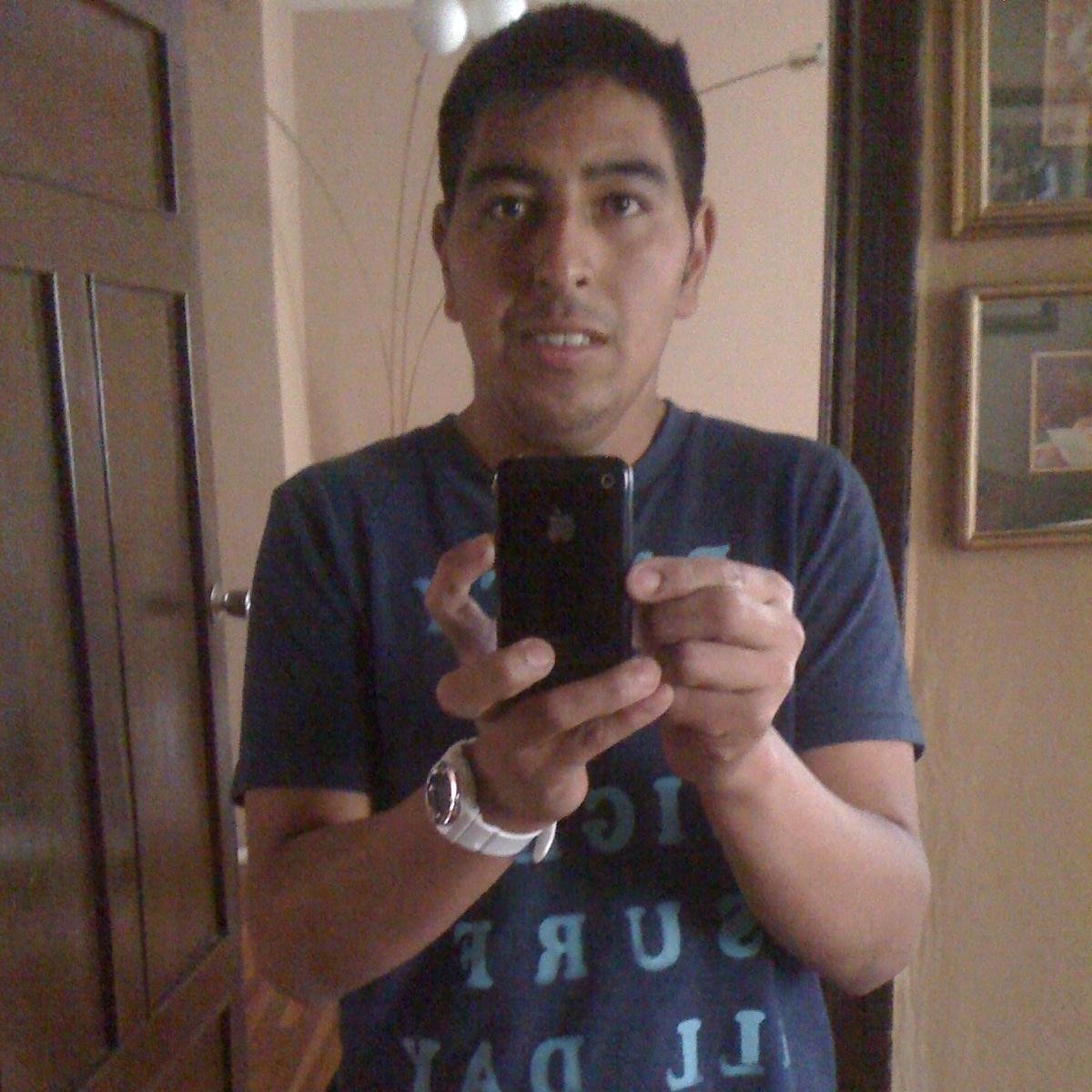 Rolendio3's profile picture. Soy Romántico,detallista,sincero,me gusta el  futbol,soy hincha de liga,me gusta mucho instalar programas,escribir poemas feliz de tener una hermosa familia