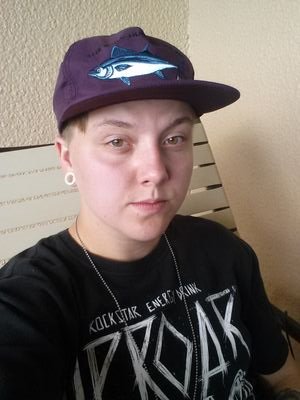 Body mods. Lesbian. Drummer. Lover of music, the arts and reading. Life is good. Ill poop on your face.