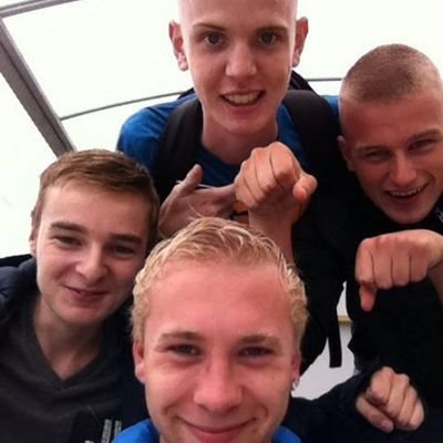 19 jaar// Super Fries in hart en nieren// Manunican // #Hardcore // Manchester United till I die//