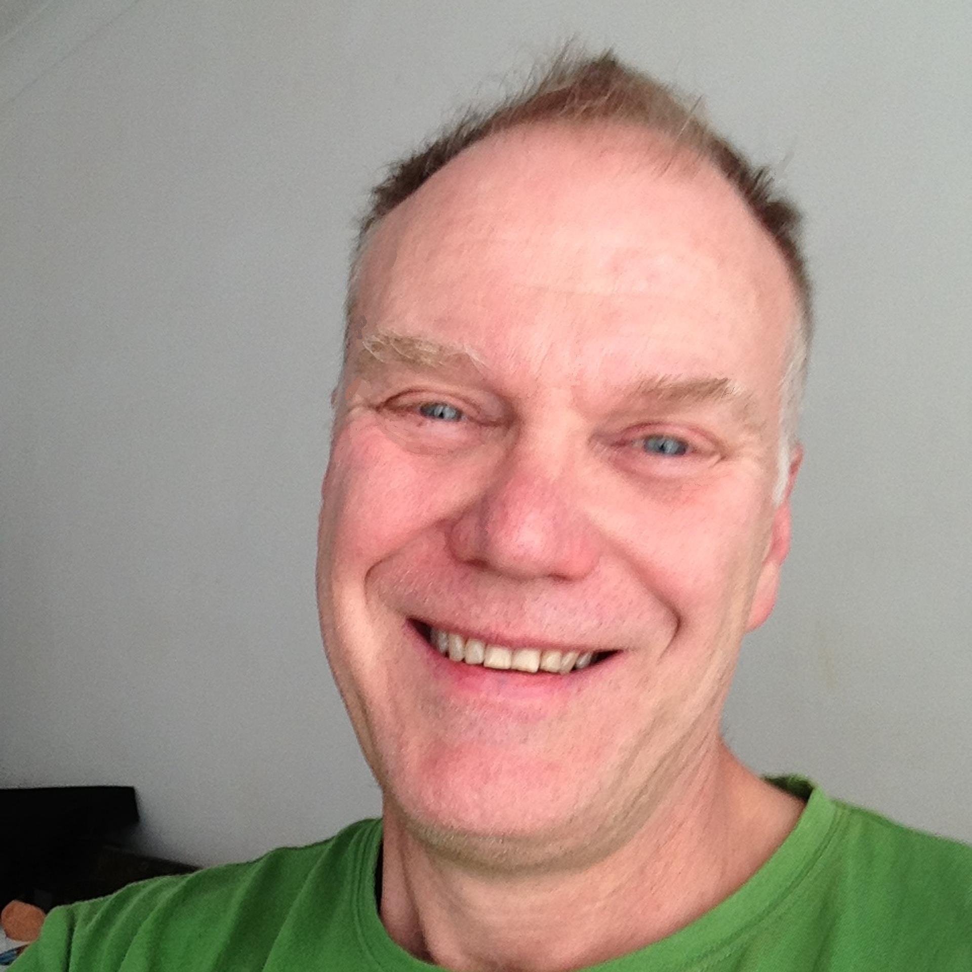 tinuskey's profile picture. Drunk on life! Ever searching, ever questionning.. knowing I'm at the best place in the best company, having the love of a million years to share my life.