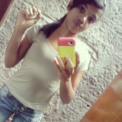 Ela é maravilhosa tem um Sorriso Maroto :) WhatApp 081 8300-4091