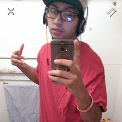 SwaggyStevan503's profile picture. wassup ppl add me on dat kik swaggee18 and add me on dat instergram MrFlyPlaya541