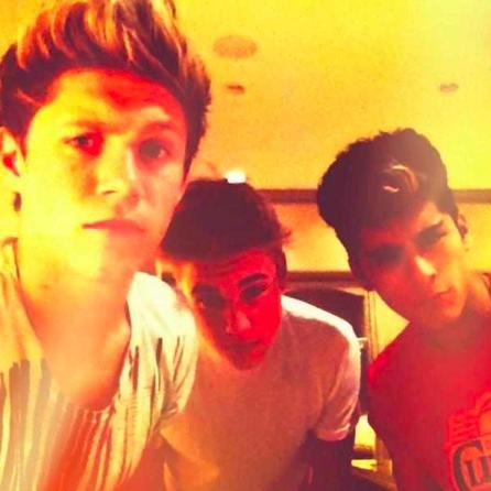 RajaRira's profile picture. #Follow Ur DREAMS AUSTIN follow15/11/14mamamahoneRTF 30/12/14Saroohamalik fv 23.4/28515SaadlmjarredRTF PT2665