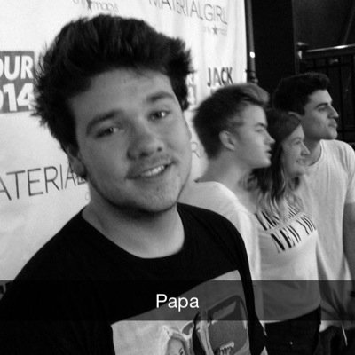 FousheeFab's profile picture. Don't cha wish your boyfriend was hot like jake? I bet you do beacuse he's mine.