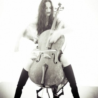 QamarArab's profile picture. Poder judicial Pianista, violonchelista, cantante lírico!!!! Bailarina de Vientre!!!!