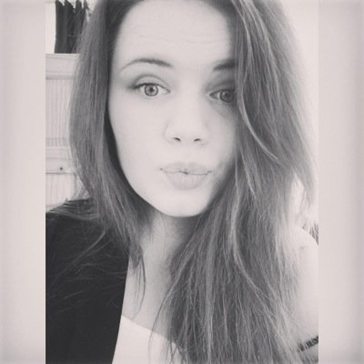 My name is Kirsten, obviously. I sing. Don't have much else to say here... //17// England.
