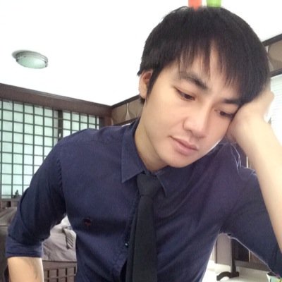 ชอบ เล่นกอล์ฟ ร้องเพลง