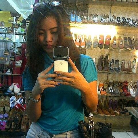 NNeneTT's profile picture. ini aku, ini tweetku, jangan sok tau!!!