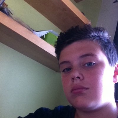 like to play minecraft and fifa favourite youtuber is syndicate and #SWEG
