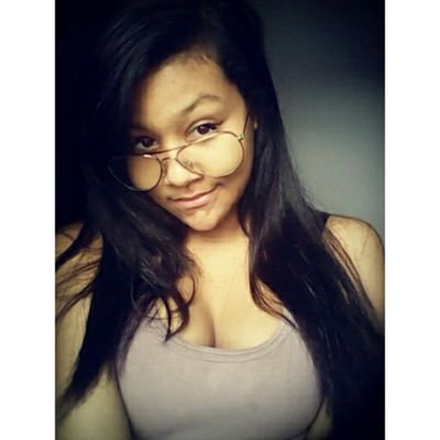 eu não sou a dona do mundo , mas sou a filha do dono *-*