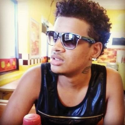IIM A YRN...
YUNG RIIXH NIIGGA