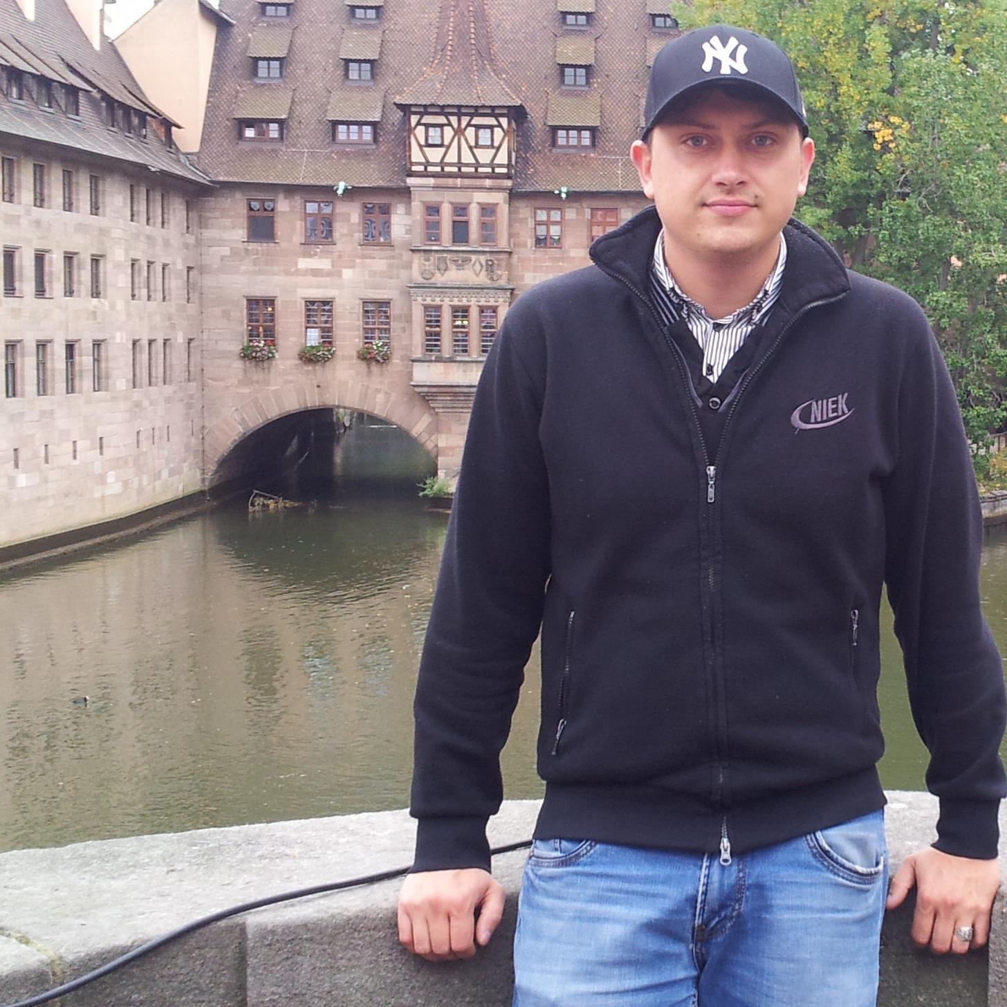 MenkovF1's profile picture. F1Man