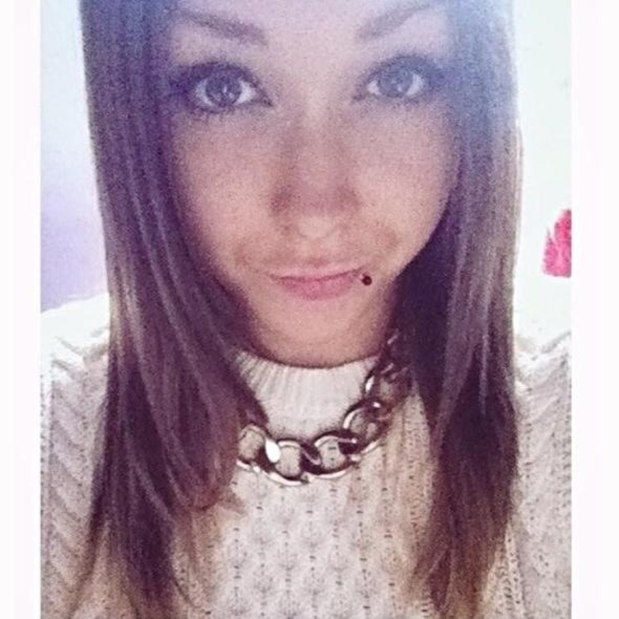 Jennylh29's profile picture. Sι l'αmour est un crιme, αlors fαιs de moι tα vιctιme.† Ne rend pαs une fιlle αmoureuse, sι tu nα pαs l'ιntensιon de l'αιmer.ღ
#Mat 03/12♡♡
France.Bretagne