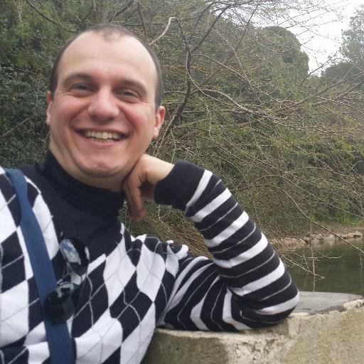 Nerd! Adoro la tecnologia e tutto ciò che gira intorno!