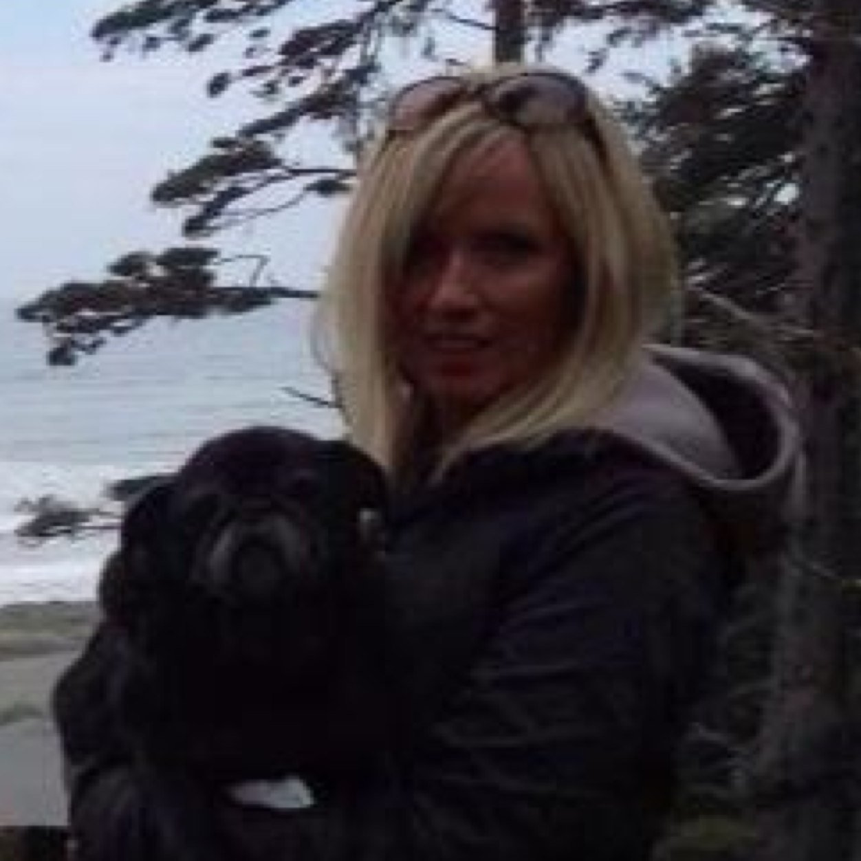 jenmacart's profile picture. Painting my ponderings on the life I am living. What's it all about?