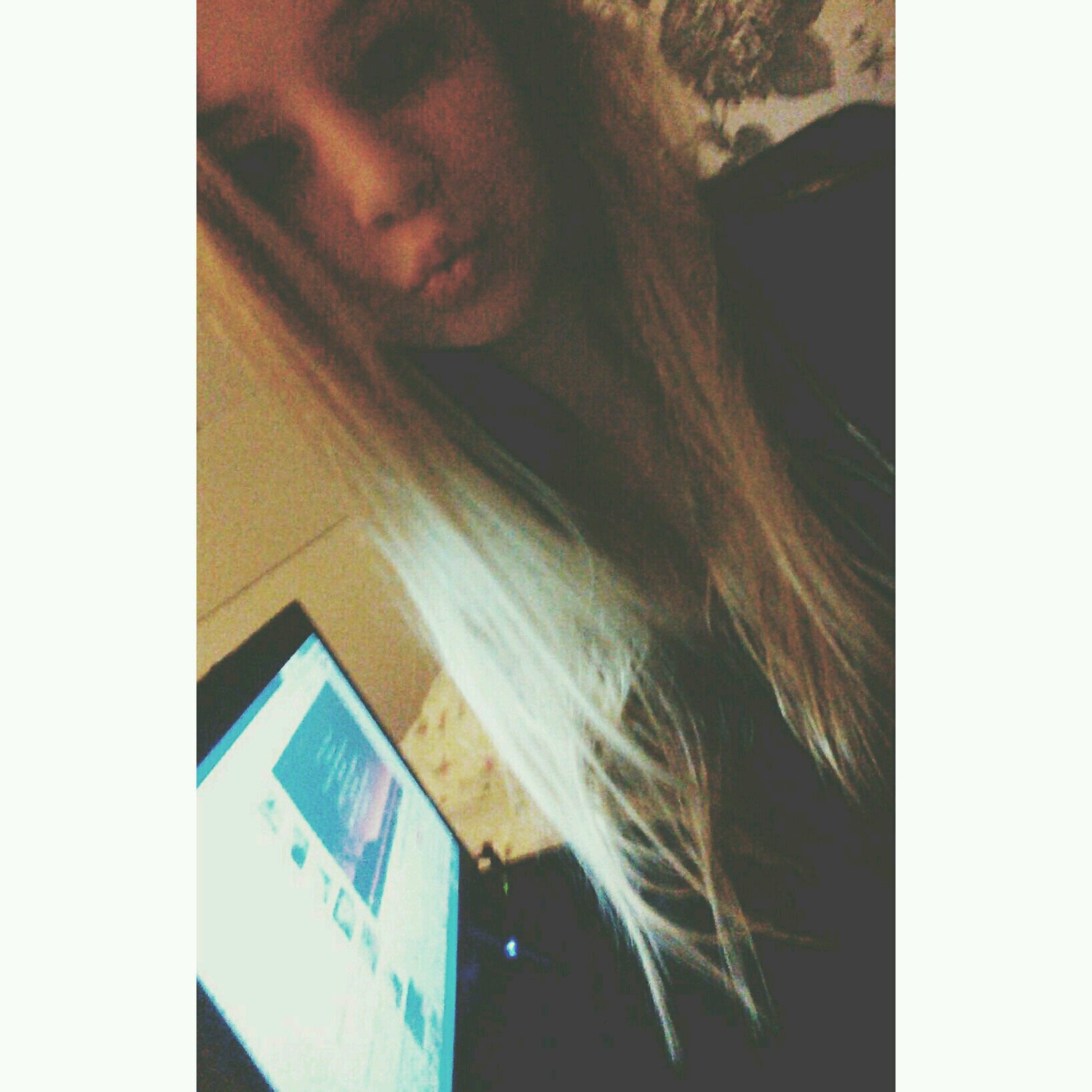 Rebeccaaaaax_'s profile picture. 