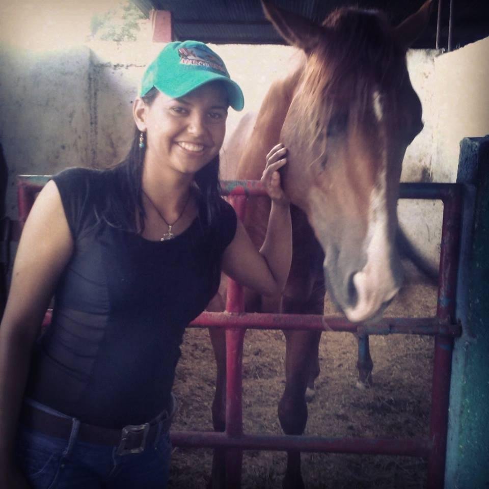 DIOS Sobre todas las cosas...  FUTURA BIOANALISTA ♥ UDO... Amante Del Coleo y de la Musica Llanera Ω.. Mis Angeles mi Abuelita y Karla Figuera O:)