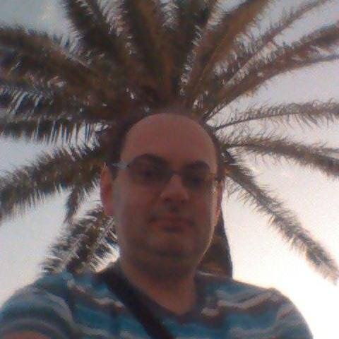 Economist, Interested in finance, Love to travel, Enjoying the small things, sunsets and nature