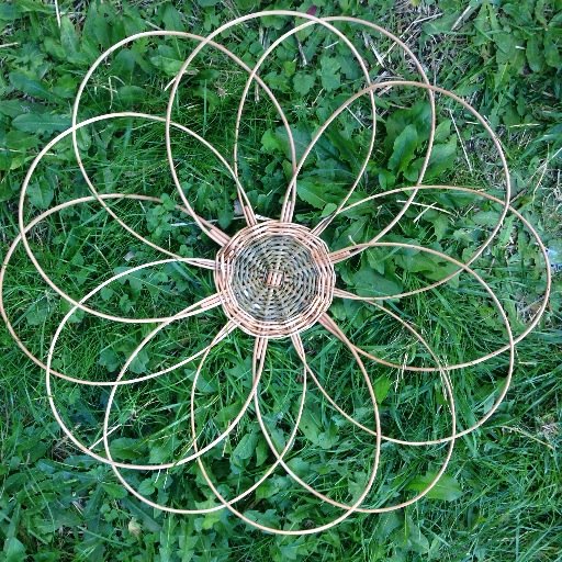 TheWillowLady's profile picture. CEO at @WayswithWillow known as the #WillowLady. Creating beautiful willow sculptures & positive social impact. http://t.co/mJmBIsbx52
