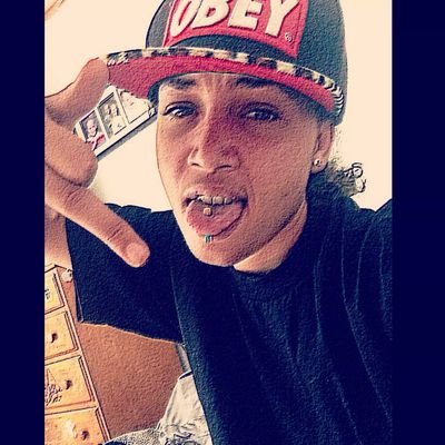 JAZZ_2121's profile picture. I LOVE SPORTS BUT BBALL IS MY ALL TIME FAV FRM DA GOLDEN STATE #F4F# SINGLE I LIKE  GRLS WHO LIKE GRLS.    TEAM LESBIAN  KIK ME JAZZ_021