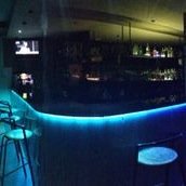Pub musical. Monologos. Futbolin. Billares. Dardos. GinTonics. Mojitos. Buen rollo. Buena musica. Catering. Alquiler para fiestas privadas. Ambiente saludable.