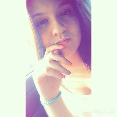 16 years young (: Mexican Single ;) Follow me and ill follow back.