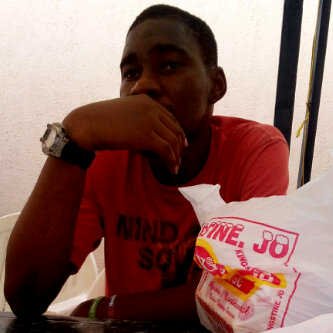 I do whateva makes me happy how about u? Live ur life to the fullest.