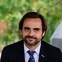 Director de Comunicación: construir puentes, contar historias. Presidente de la Real Sociedad Canina de España