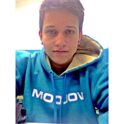 Ainda vejo o mundo com os olhos de criança ♪♫ Insta : ViniPerandini