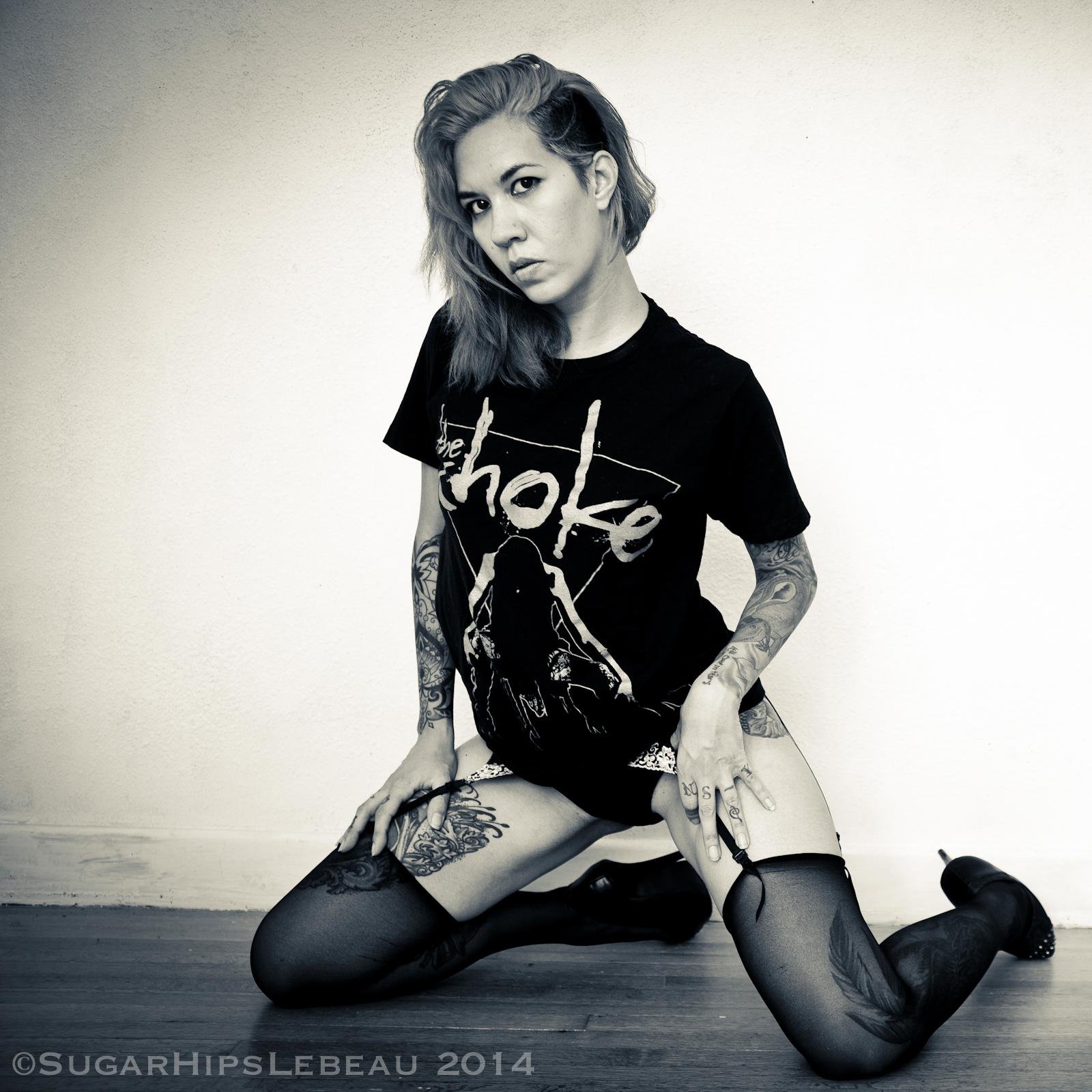 Nox- 18+Please! - Photog / Pro concert goer / Photog - Randomness & the occasional nude art. I cosplay. #NerdAlert