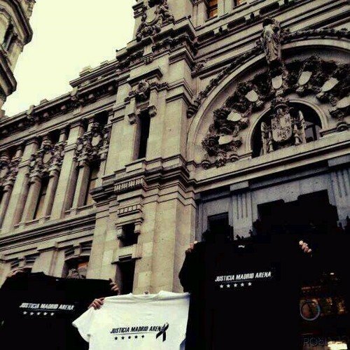 SIEMPRE conmigo mis princesas. CrisRoo.
 JUSTICIA MADRID ARENA