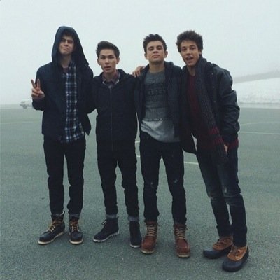 i love magcon boys
instagram:daniela.lpz
vine:daniela.lpz
snapchat:daniela.lp