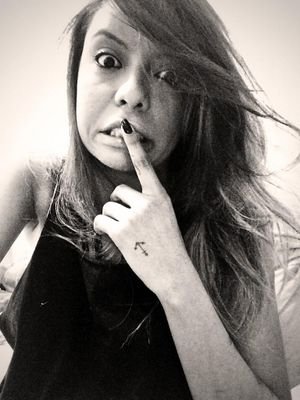 Essa mulher do sorriso lindo, que me inspira. Que conquista tudo e todos por onde passa. Minha musa ♡ @brunaolliveira. Since: 9/setembro/2014.