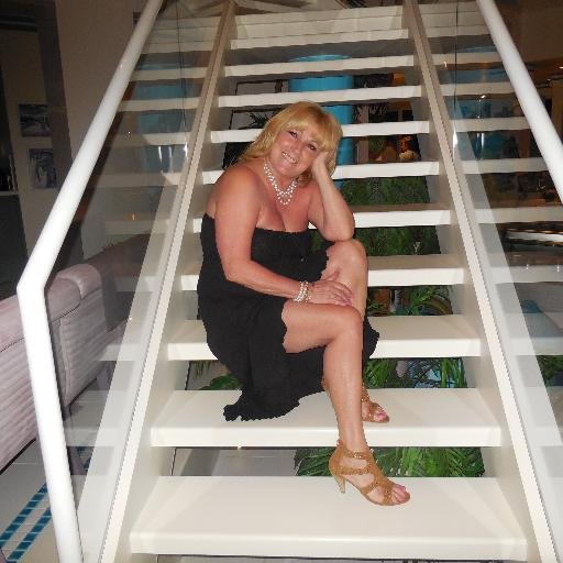 chantalperron2's profile picture. 