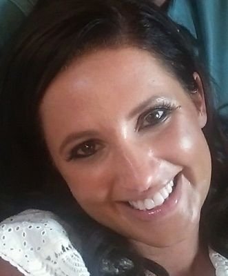 Inspirational Speaker, Giving others HOPE to OVERCOME, Medical issues and Emotional pain National Foster Care Speaker.
Author of Journal To Hope.