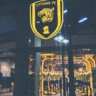 ___ماازرف____تاخذ تغريداتي تنسبها لك شي مو كويس -----اعمل فولو واستمتع بالحياة ❤️ الاتحاد ____جده_____خطوط حمراء لاتتجاوزها