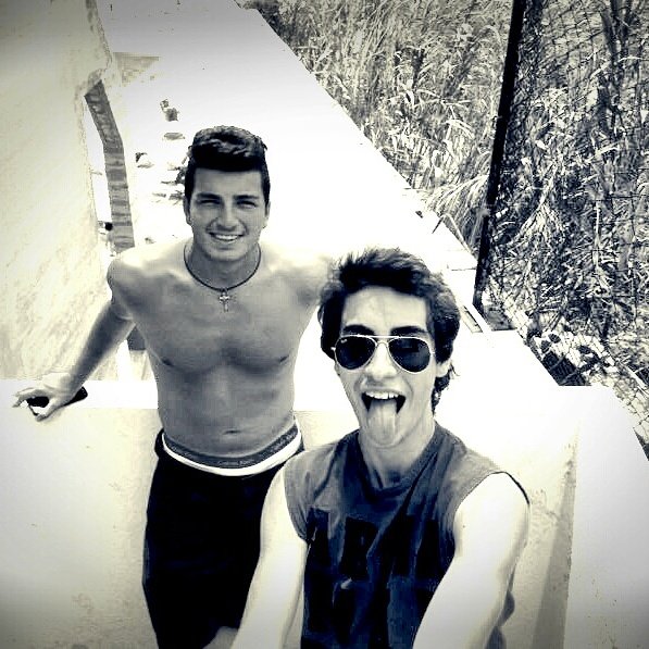 Mario_Dahdouh's profile picture. FCB         (Δ)          sushiholic                VIII                                                           insta : mariodahdouh   snap : mario.dahdouh