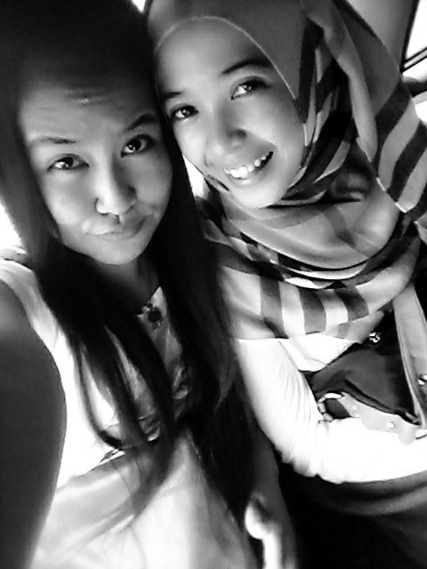 AtriaGhita's profile picture. like lenka said, live like you're  dying and never stop trying