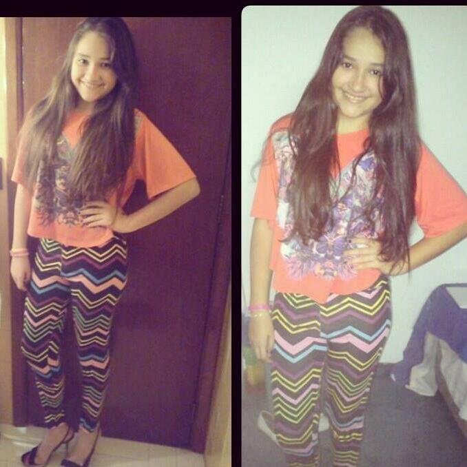 hola me llamo daniela y me gusta ,one direction y violetta siganme y los sigos....love Niall.H y Martina.S  :) :) :) :)