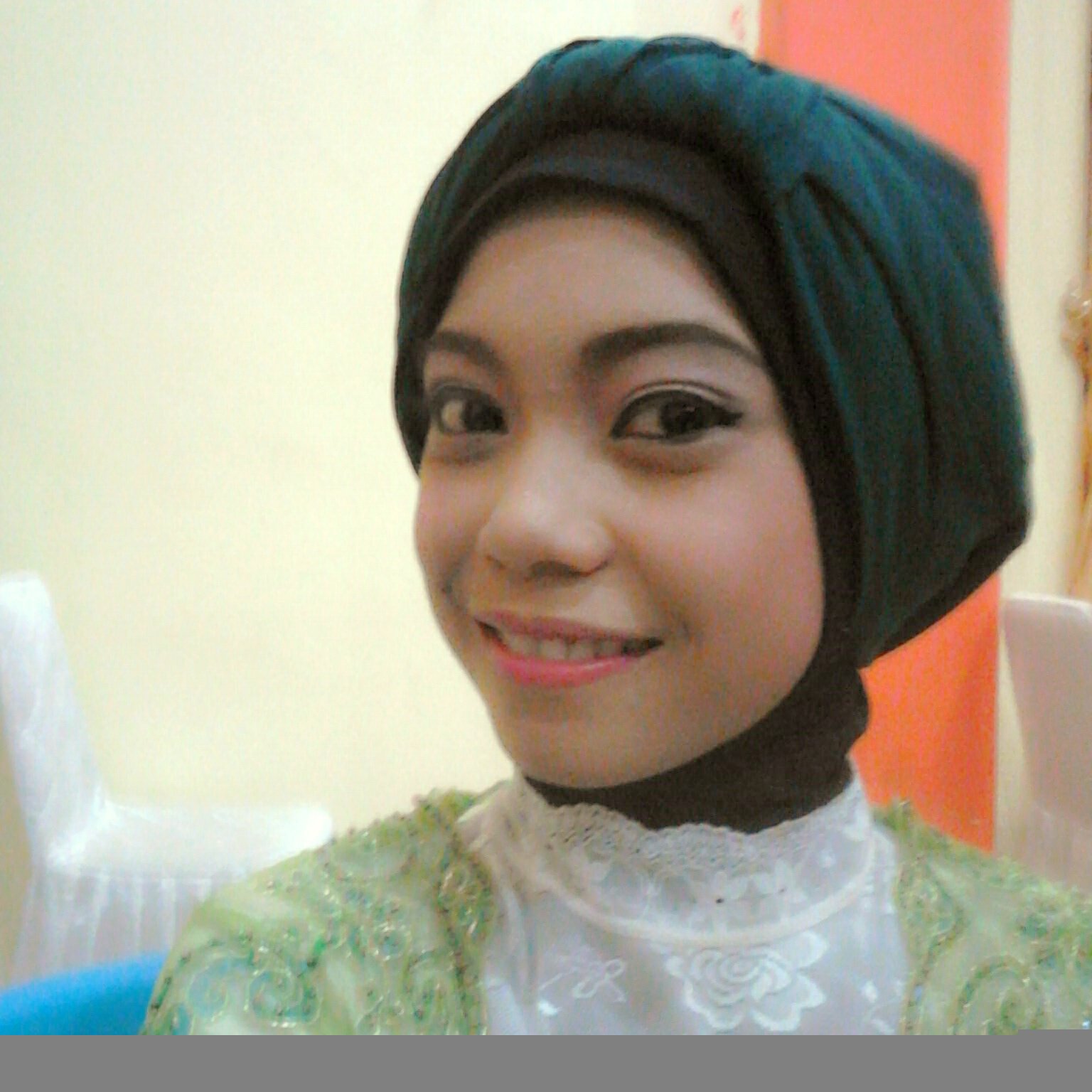 Nurul AlManda Thalib{}02-01-2003{}SMPN 2 Donggala{}Vll Edelweis{}~