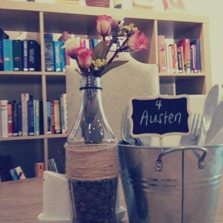 Mother of an energetic toddler and co-owner of a quirky little cafe in the heart of Sydney.