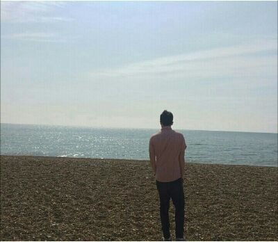 RezekyAulya's profile picture. 