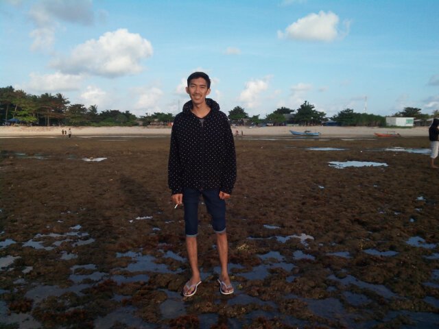 Semoga Saffering Vallena , Band yang ada dilingkaran ''RMC'' & Band-band yg berada didepok dll . SUKSES Selalu :D  ‏@SVallena  @RadaMiringCrew