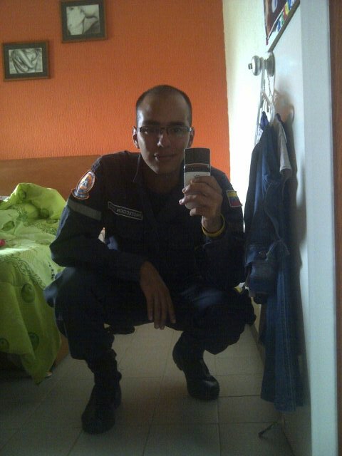 UlisesYepz29's profile picture. 23. Nuestro mayor miedo no es mas que nuestro mismo potencial para brillar en la vida!