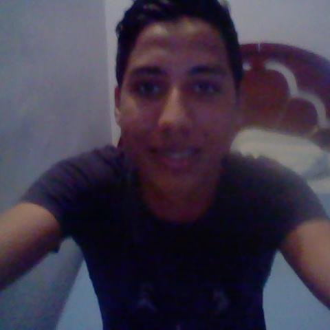 Estudiante Adm. Tributaria, entregado al futbol y el Póker