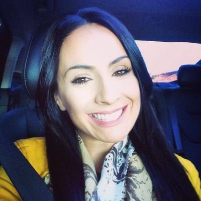 FC dedicado a @LydiaMoises se ora pela ministério dela, siga-nos :)

Moderadora: @mairacassia