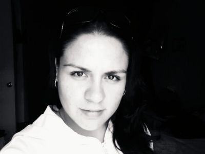 lauraelena1308's profile picture. 