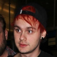 mikenocivo's profile picture. não sei o pecado que eu cometi pra amar o menino que mais pinta o cabelo do que transa